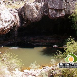 Cueva Cascada de los Helechos